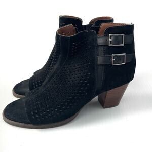 Vionic Chrysaa perforated design peep toe bootie decorative buckles side zip 8.5